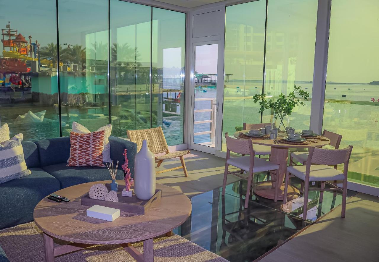 Lagoona Beach Luxury Resort And Spa Манама Екстериор снимка Interior of a typical apartment