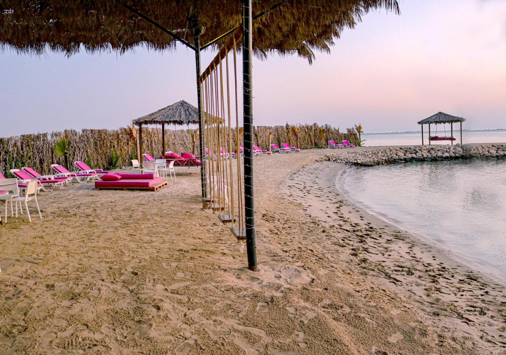 Lagoona Beach Luxury Resort And Spa Манама Екстериор снимка Beach in Hurghada